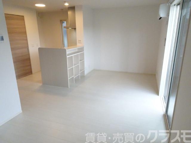 居室・リビング　カウンターキッチンです♪