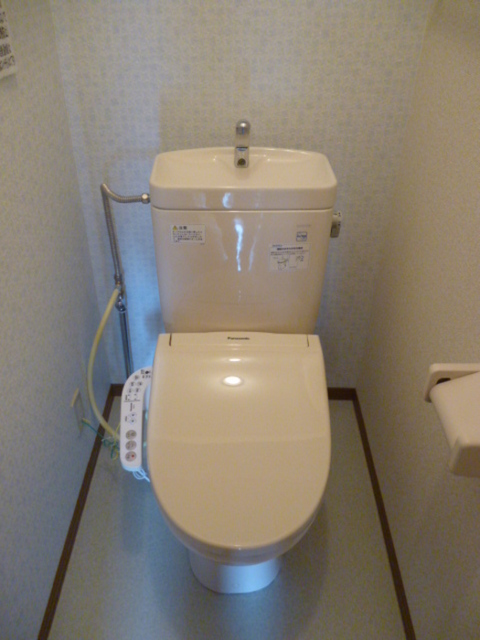 トイレ　トイレ（温水洗浄便座有り）