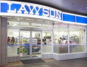 コンビニ　ローソン南浅間町店（コンビニ）まで213m