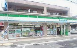 コンビニ　ファミリーマート 西生田店（コンビニ）まで116m