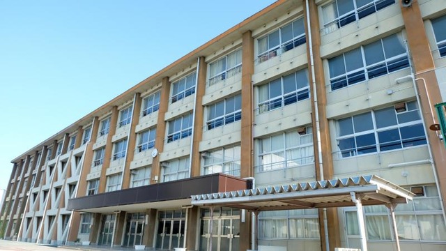 中学校　一宮市立中部中学校（中学校）まで130m
