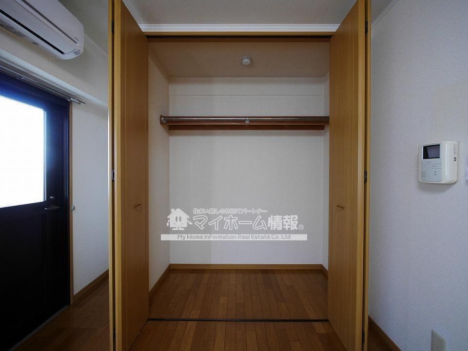 収納　奥行きがしっかりあるのでたくさん収納できます
