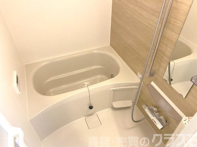 バス・シャワールーム　浴室乾燥機＆追い焚き機能付きバス♪