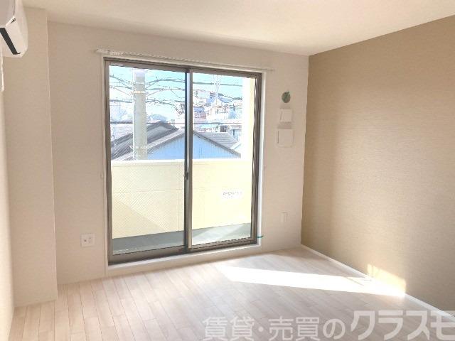 居室・リビング　明るいお部屋です♪