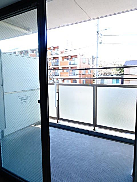バルコニー　【設備充実、安心のセキュリティ♪】横浜駅も至近で住環境良好！