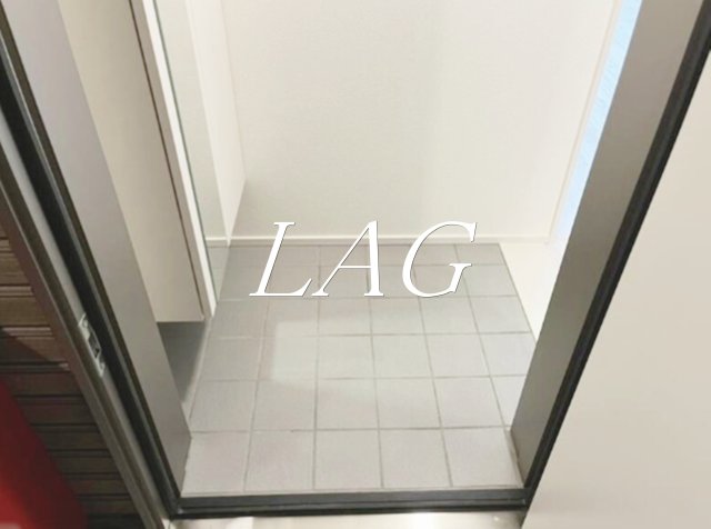 玄関　玄関です。