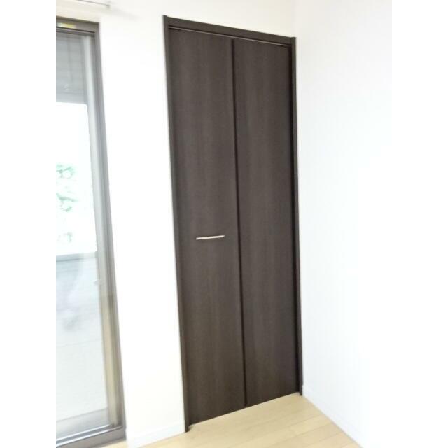 収納　※同間取り101号室の写真です