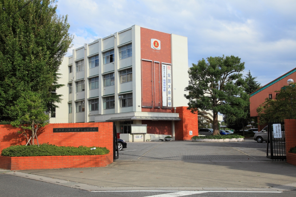 高校・高専　埼玉県立春日部女子高校（高校・高専）まで689m