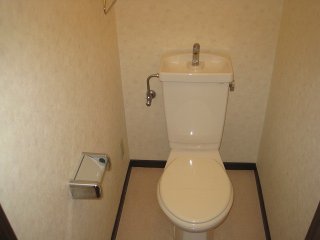 トイレ　マジェスティーハイツ御成