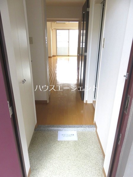 玄関　玄関です。