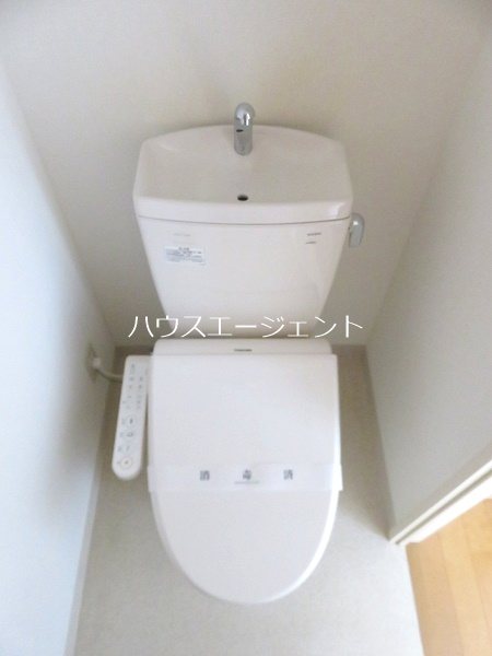 トイレ　清潔感のあるトイレ。