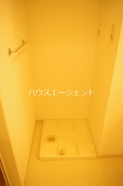 その他　室内洗濯機置き場です。