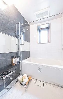 バス・シャワールーム　※別部屋・参考画像