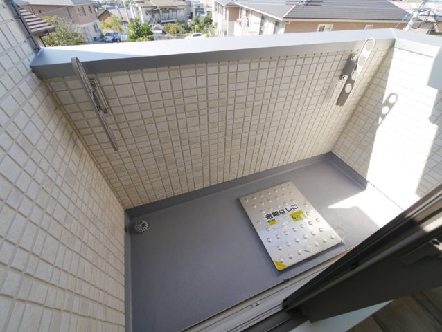 バルコニー　日当たりの良いバルコニーです！
