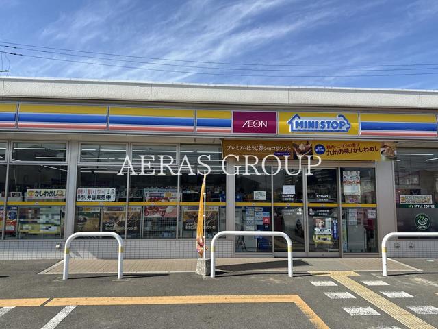 コンビニ　ミニストップ 三郷幸房店（コンビニ）まで885m