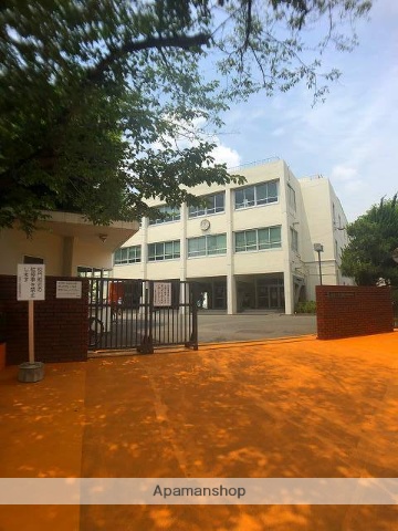高校・高専　法政大学国際高等学校（高校・高専）まで592m