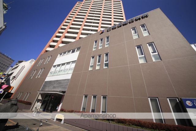 病院　仁和会総合病院（病院）まで302m