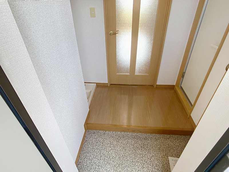 玄関　他部屋参照