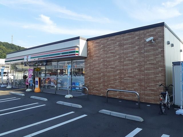 コンビニ　セブン-イレブン 湯梨浜田後店（コンビニ）まで260m