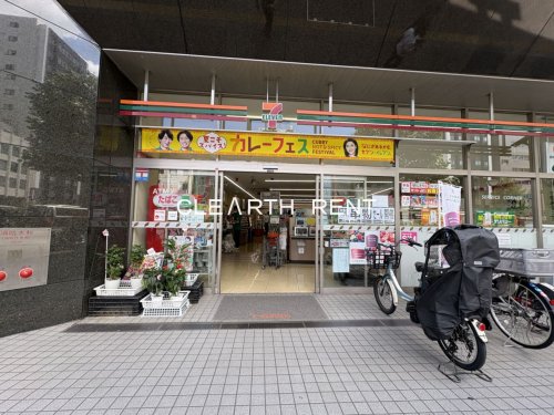コンビニ　セブンイレブン 四谷3丁目店（コンビニ）まで390m