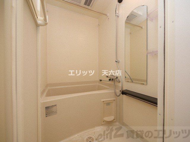 バス・シャワールーム　洗面