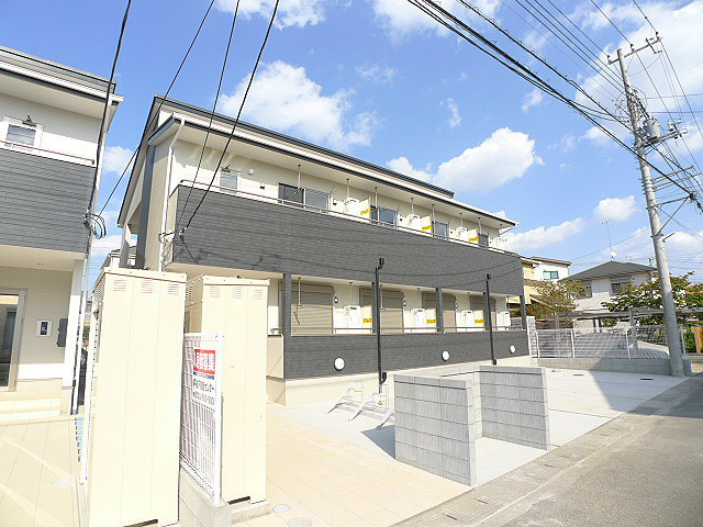建物外観　ウエストハイム吉川美南IIのご紹介は住まいの窓口　アソシエに