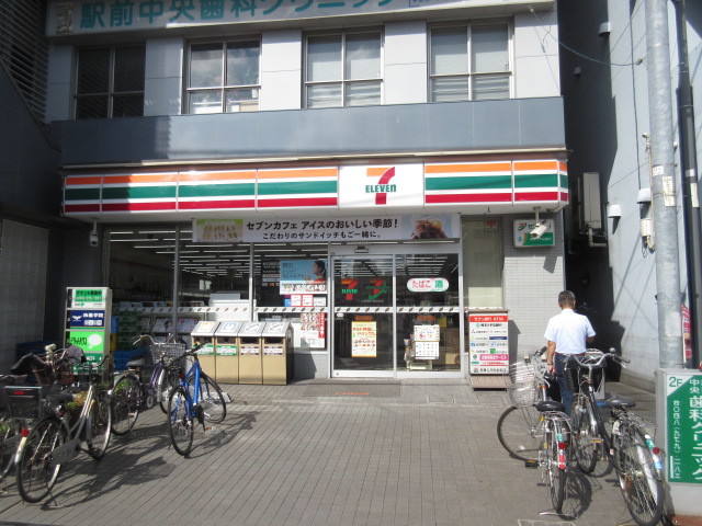 コンビニ　セブンイレブン越谷千間台駅西口店（コンビニ）まで434m