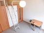 居室・リビング　カーペットのお部屋です