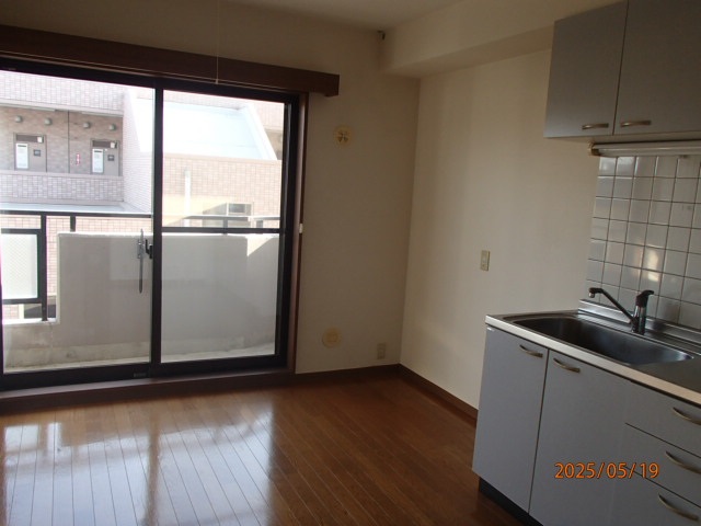 居室・リビング　南向きリビング