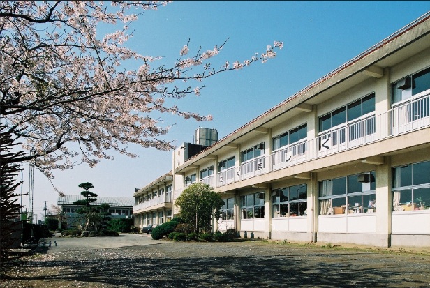 小学校　向陽小学校（小学校）まで500m