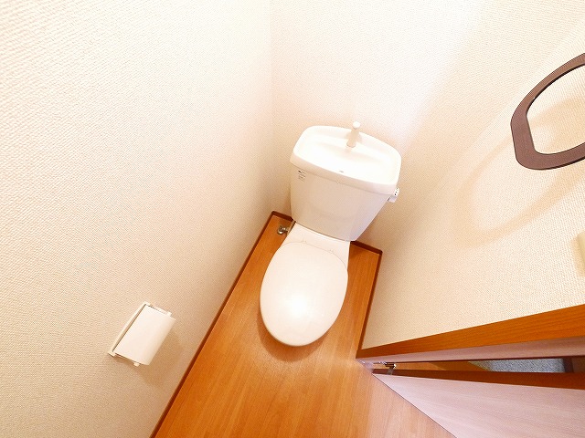 トイレ　清潔感のあるトイレです