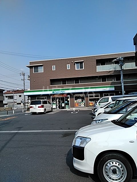 コンビニ　ファミリーマート大江駅前店（コンビニ）まで1544m