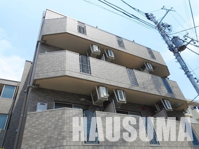 建物外観　閑静な住宅街に立地