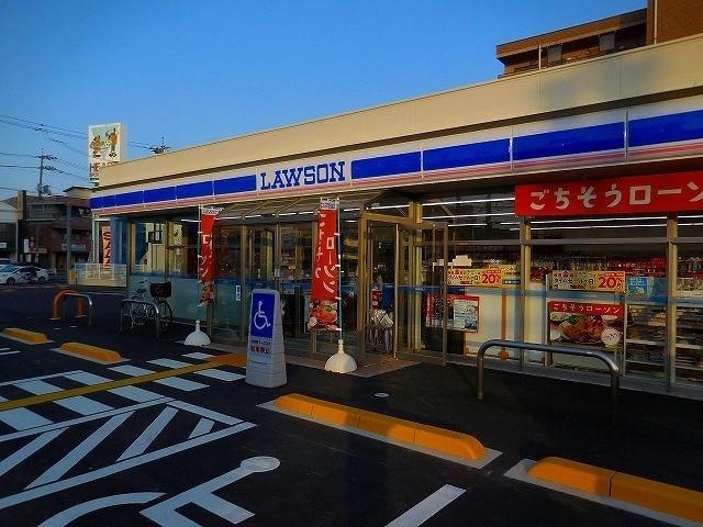 コンビニ　ローソン鳥取天神町店（コンビニ）まで297m