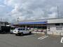 コンビニ　ローソン 高知六泉寺町店（コンビニ）まで368m