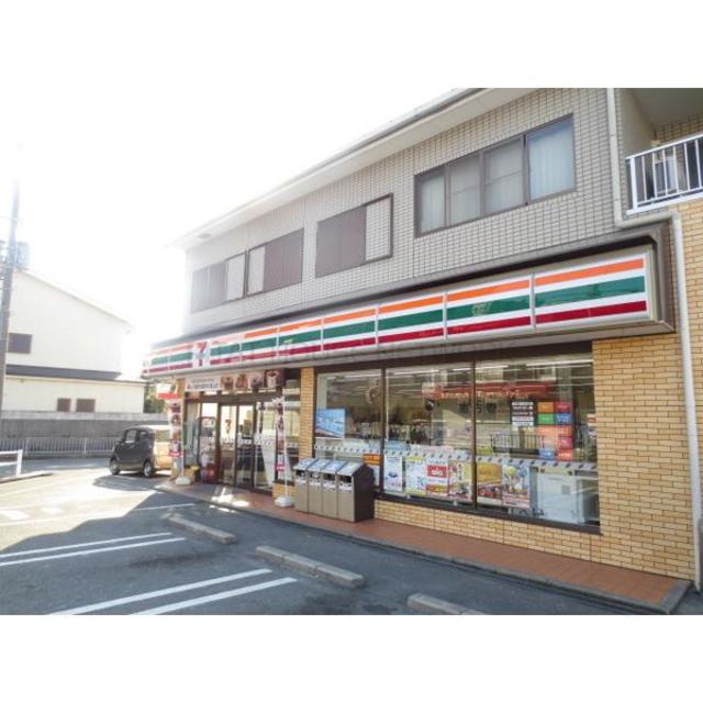コンビニ　セブンイレブン枚方津田駅前店（コンビニ）まで789m