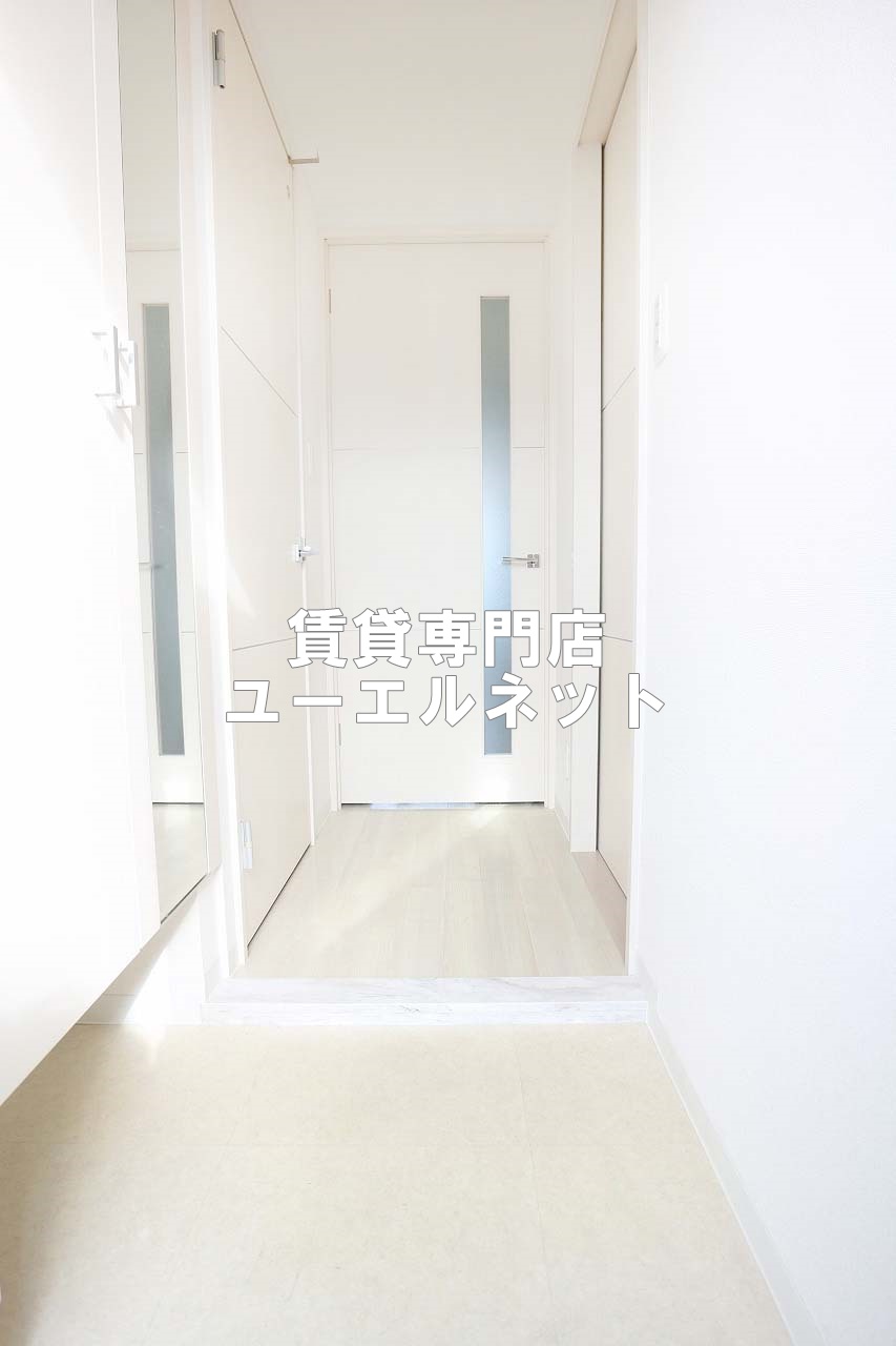 玄関　住まいの顔ともなる玄関