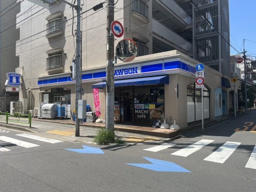 コンビニ　ローソン月島四丁目店（コンビニ）まで158m