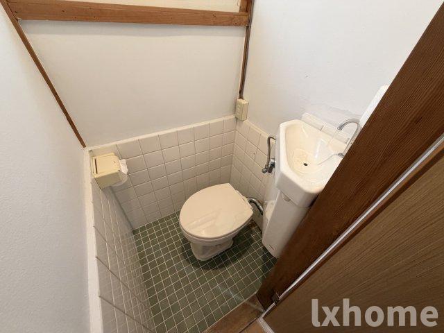 トイレ　落ち着いたトイレです