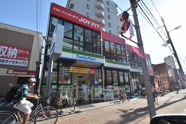 コンビニ　ファミリーマート　新深江駅前（コンビニ）まで382m