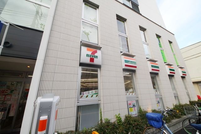 コンビニ　セブンイレブンさいたま上木崎2丁目店（コンビニ）まで451m