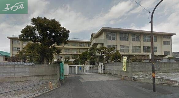 小学校　岡山市立石井小学校（小学校）まで291m