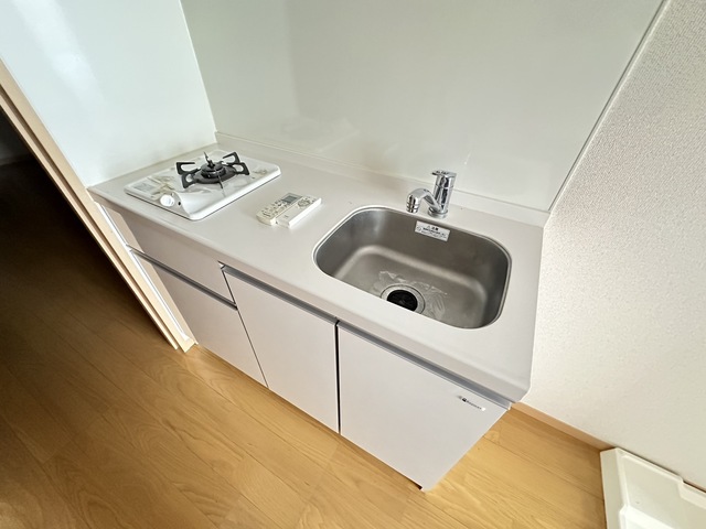 キッチン　別部屋参考写真です