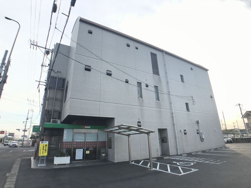 銀行　トマト銀行　西市支店（銀行）まで849m
