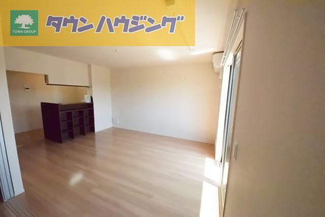 居室・リビング　詳細はタウンハウジングまで！043-290-8070