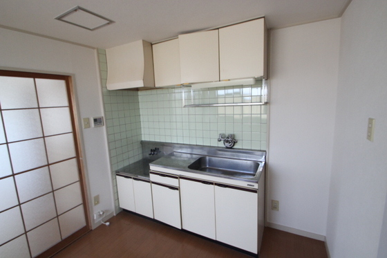 キッチン　※別部屋の写真です
