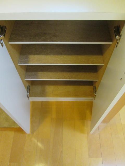 その他設備　下駄箱