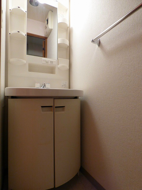 洗面設備　忙しい朝に便利なシャプードレッサー★