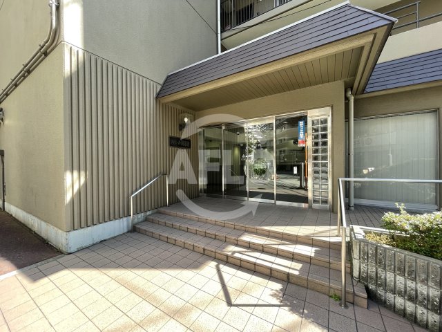 エントランス　ファミール阿波座　エントランス