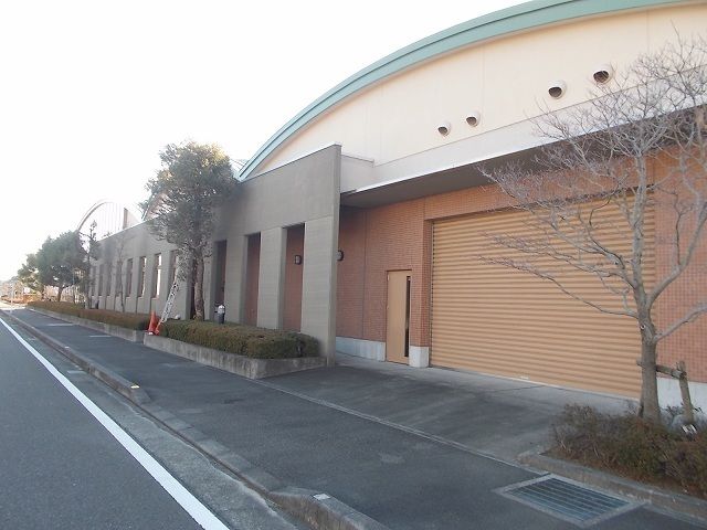 図書館　小笠図書館（図書館）まで160m